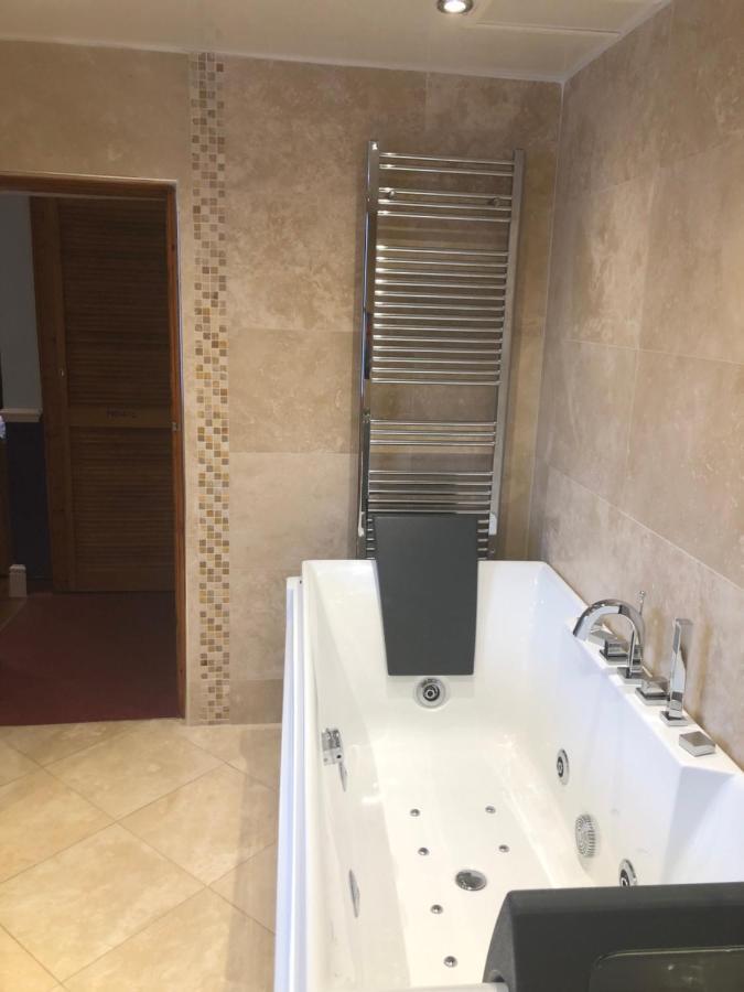 Bank Quay, Caernarfon Apartment ภายนอก รูปภาพ